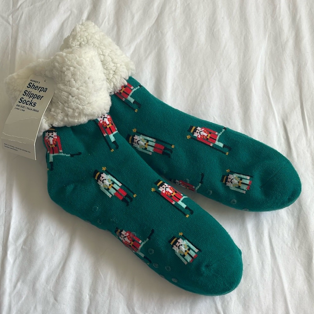 Old Navy Nutcracker Sherpa Socks Ankle Length NWT WOMENS